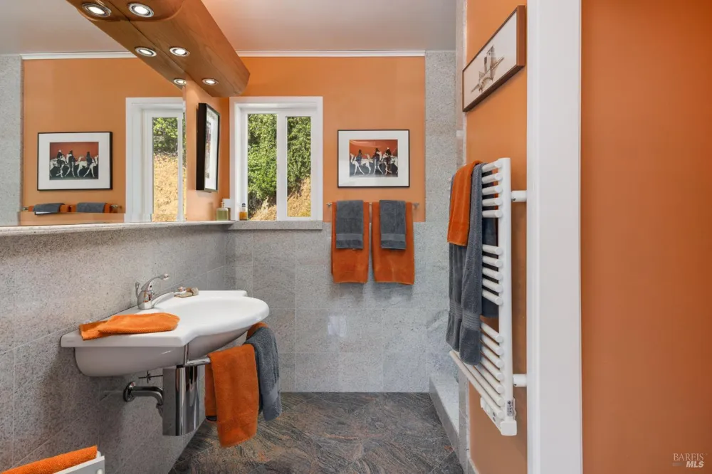 16149 Fern Way Guerneville, CA 95446
