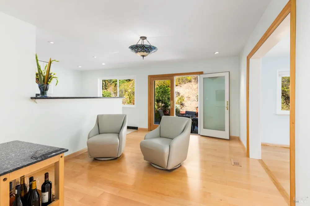 16149 Fern Way Guerneville, CA 95446