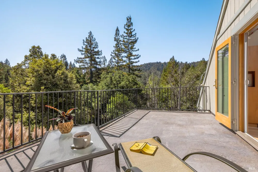 16149 Fern Way Guerneville, CA 95446