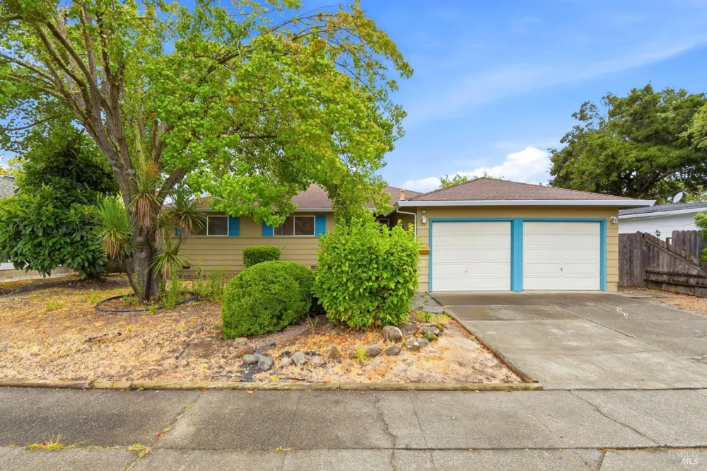 2217 Cheyenne Drive Santa Rosa, CA 95405