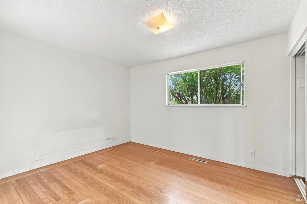 2217 Cheyenne Drive Santa Rosa, CA 95405
