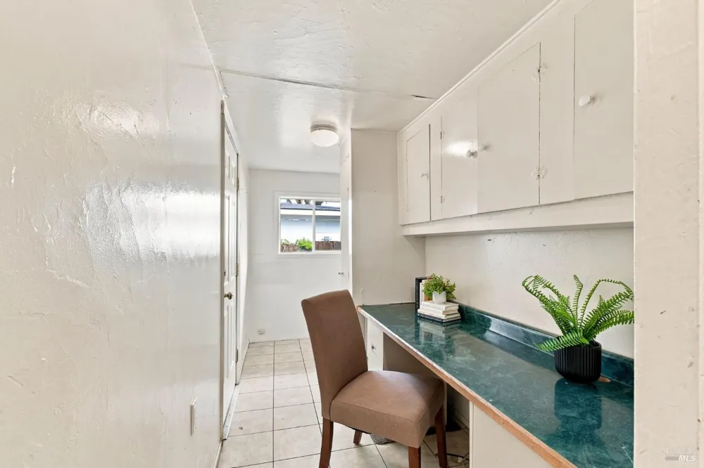 2217 Cheyenne Drive Santa Rosa, CA 95405