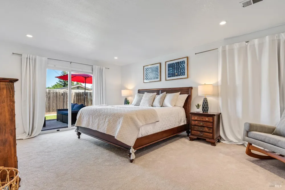 3886 Klamath Way Napa, CA 94558