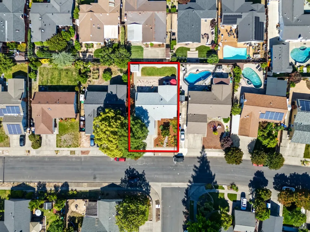 3886 Klamath Way Napa, CA 94558