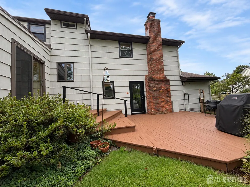 9 Lauri Lane Middlesex, NJ 08846