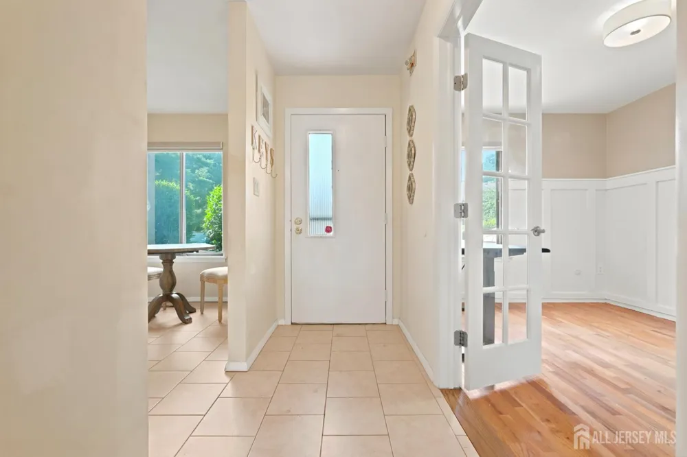 37 Irongate Metuchen, NJ 08840