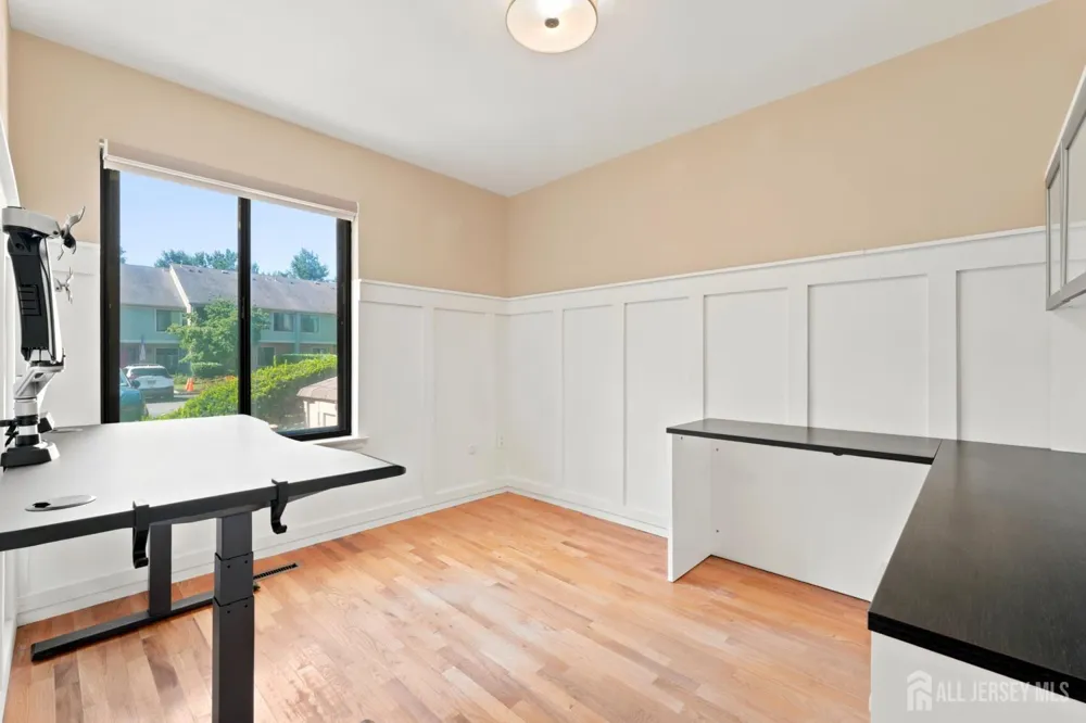 37 Irongate Metuchen, NJ 08840