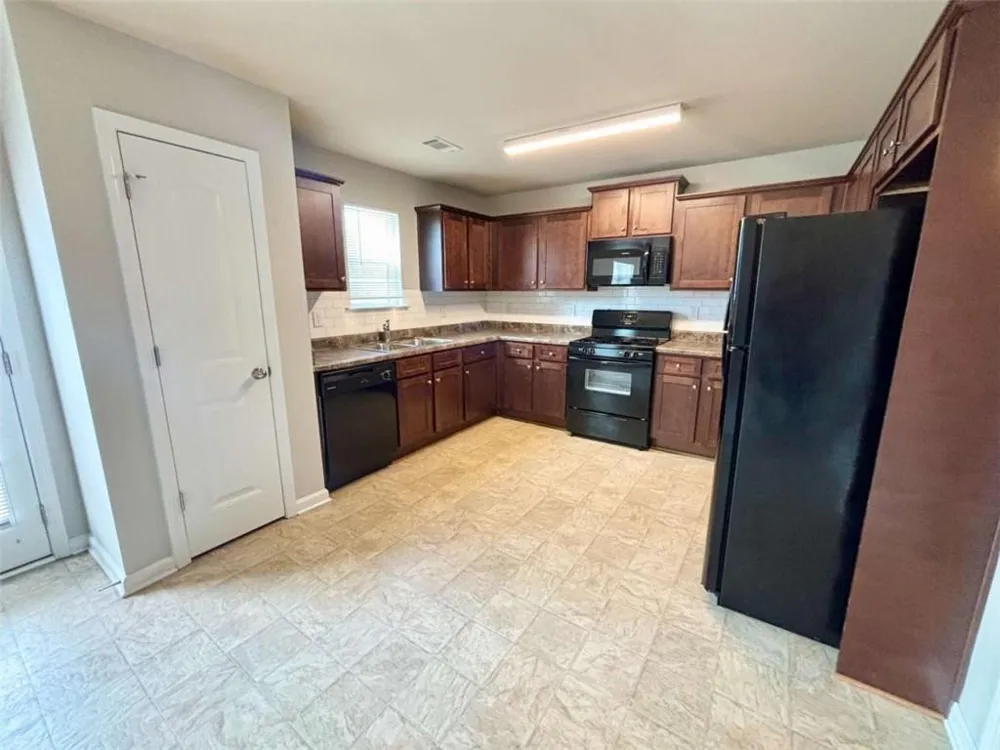 31 Brookwood Pass Douglasville, GA 30134