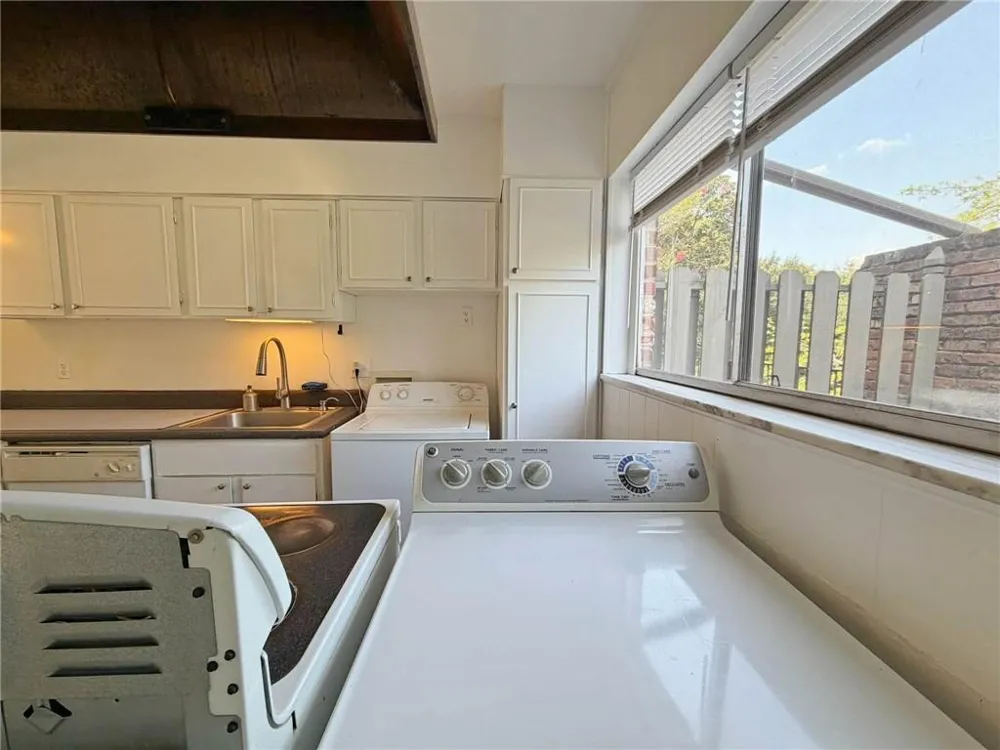 3079 Colonial Way #B Atlanta, GA 30341