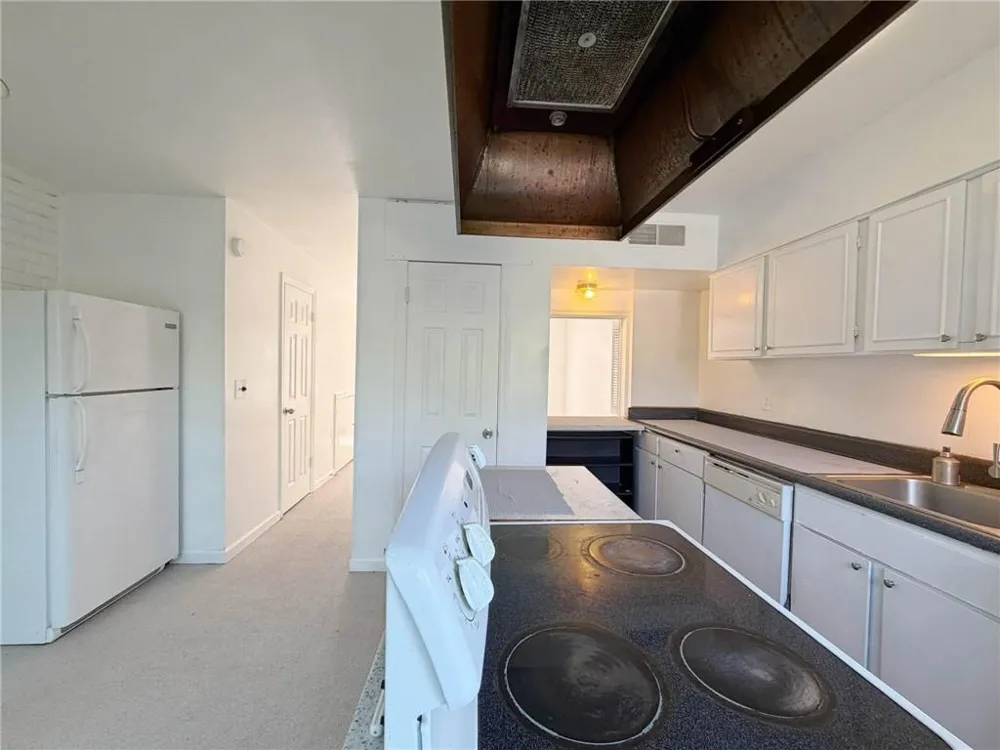 3079 Colonial Way #B Atlanta, GA 30341