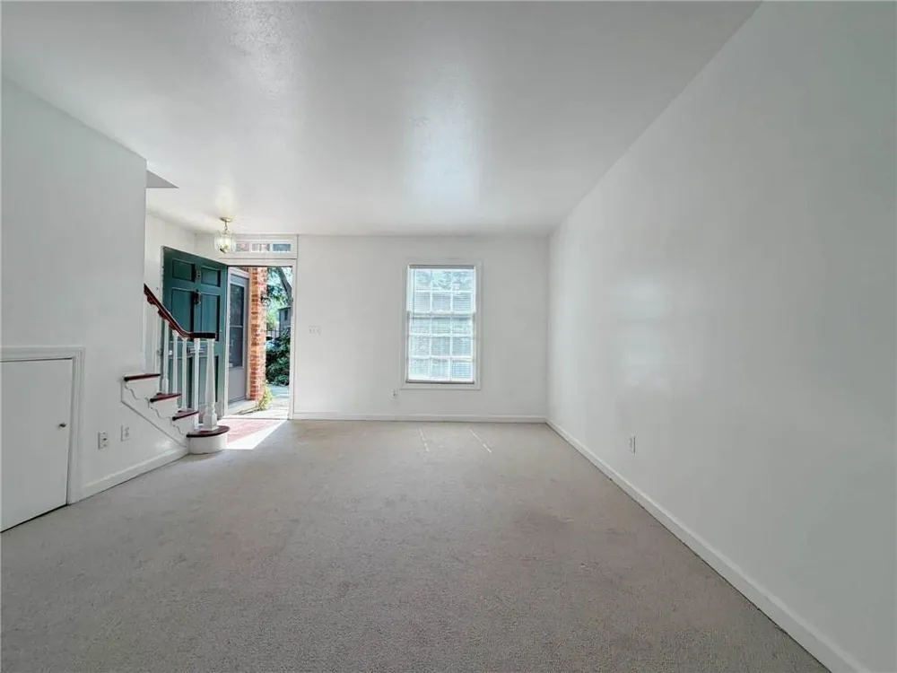 3079 Colonial Way #B Atlanta, GA 30341