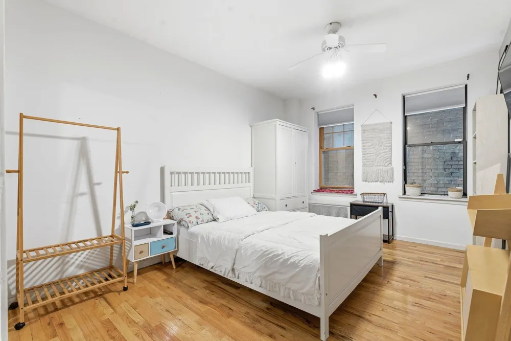 883 BLVD EAST Weehawken, NJ 07086