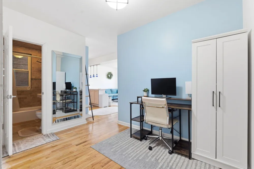883 BLVD EAST Weehawken, NJ 07086