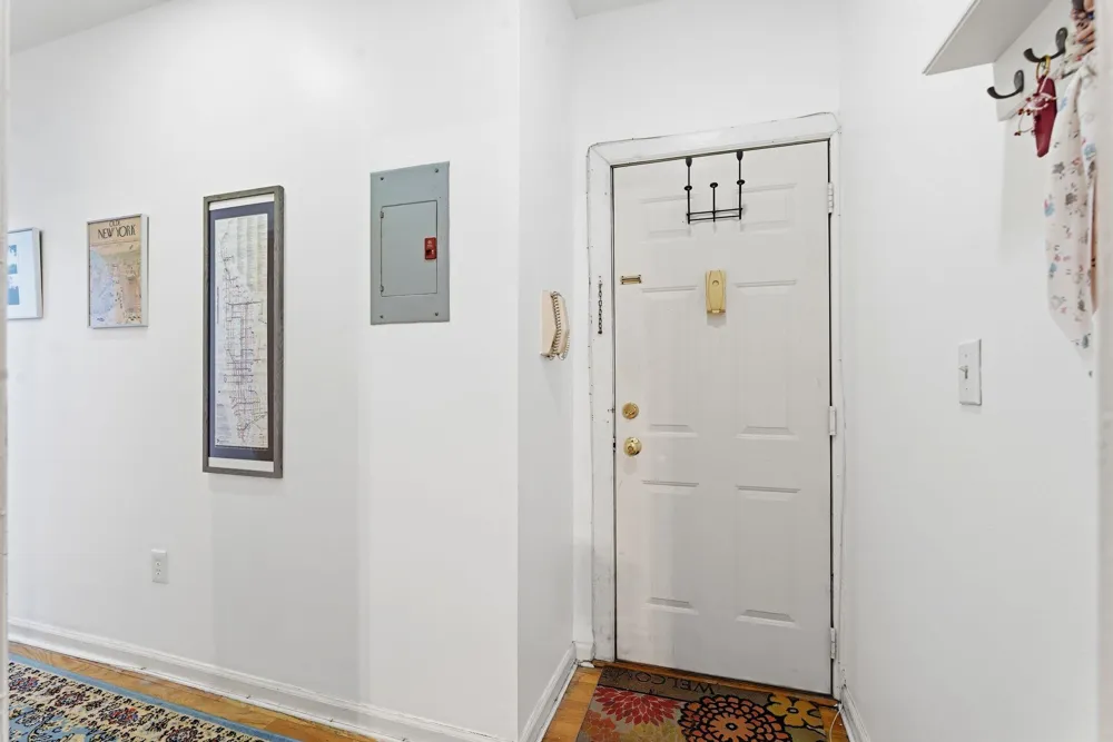 883 BLVD EAST Weehawken, NJ 07086