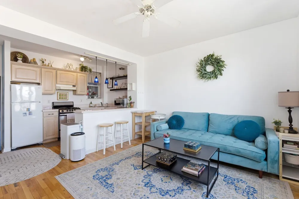 883 BLVD EAST Weehawken, NJ 07086