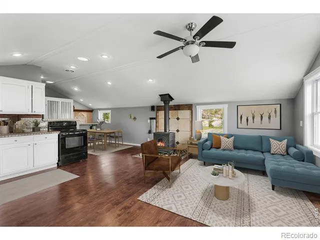 33998 Lyttle Dowdle Drive Golden, CO 80403