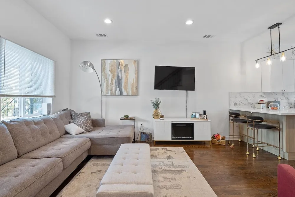 419 7TH ST Union City, NJ 07087