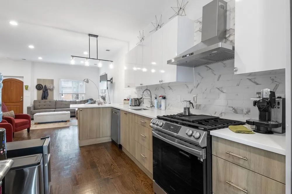 419 7TH ST Union City, NJ 07087