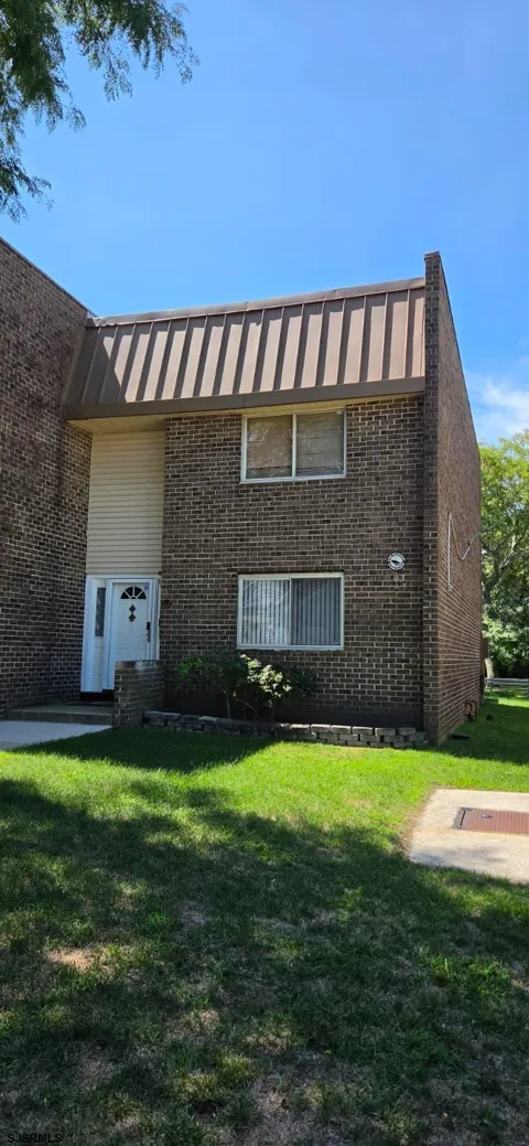 814 N Surrey Ave