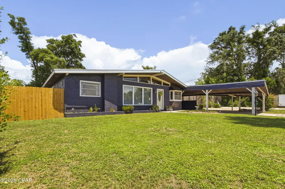 1204 W 12th Street Panama City, FL 32401