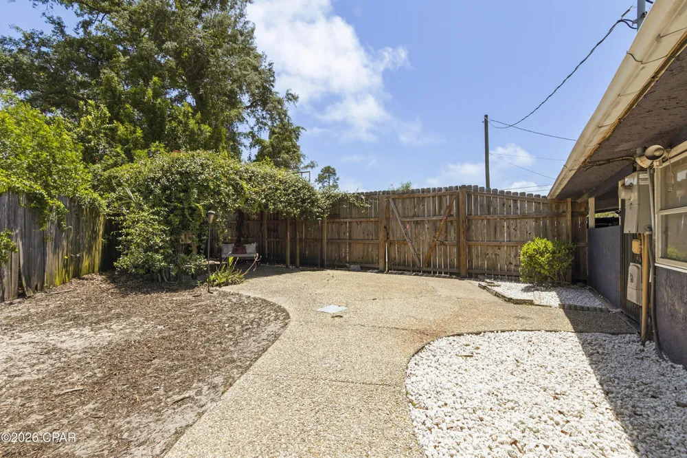 1204 W 12th Street Panama City, FL 32401