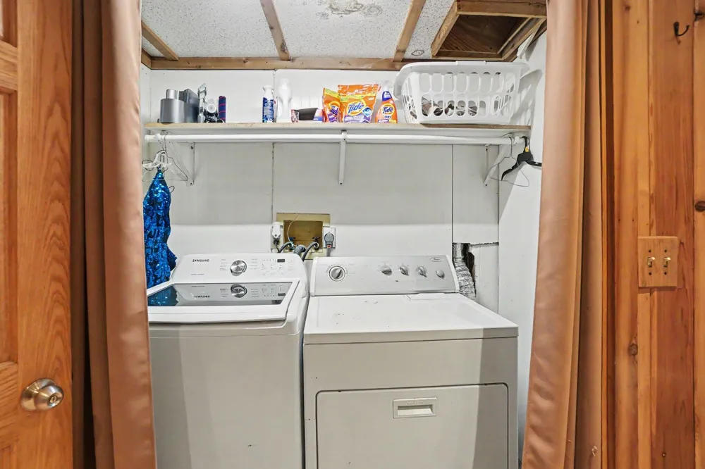 10457 S Gordon Avenue Grant, MI 49327