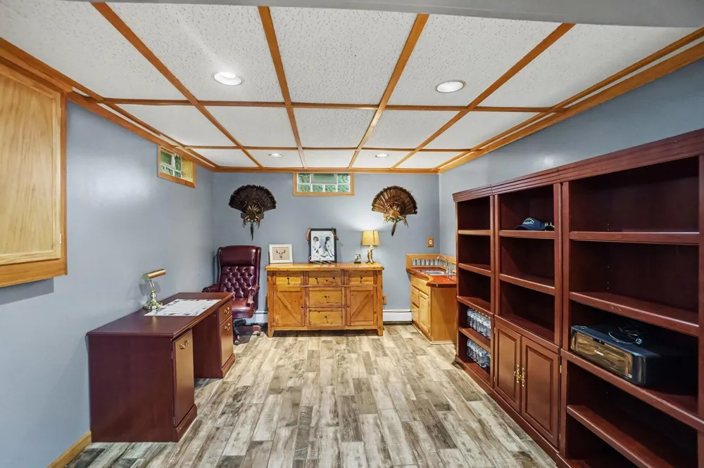 10457 S Gordon Avenue Grant, MI 49327