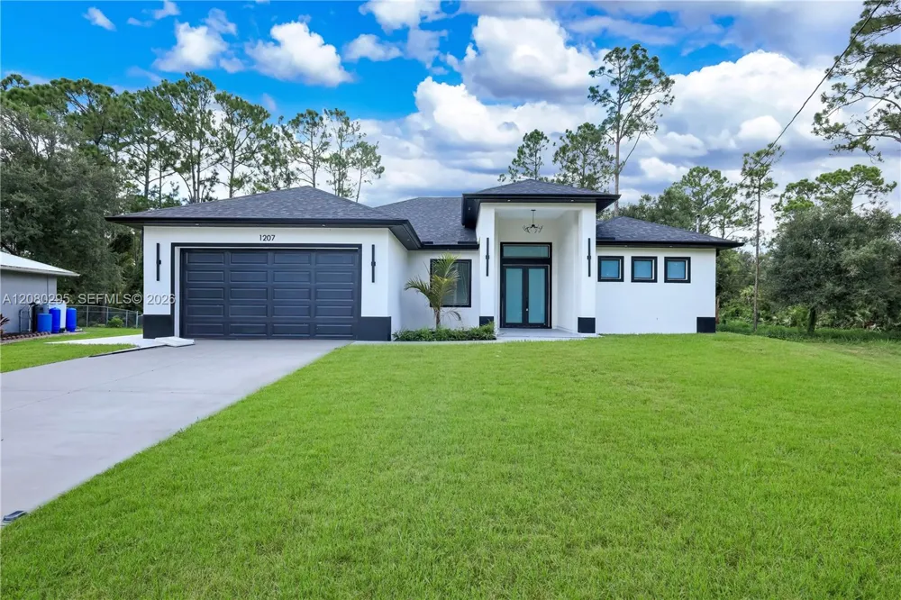 1207 Ramus st e Lehigh Acres, FL 33974