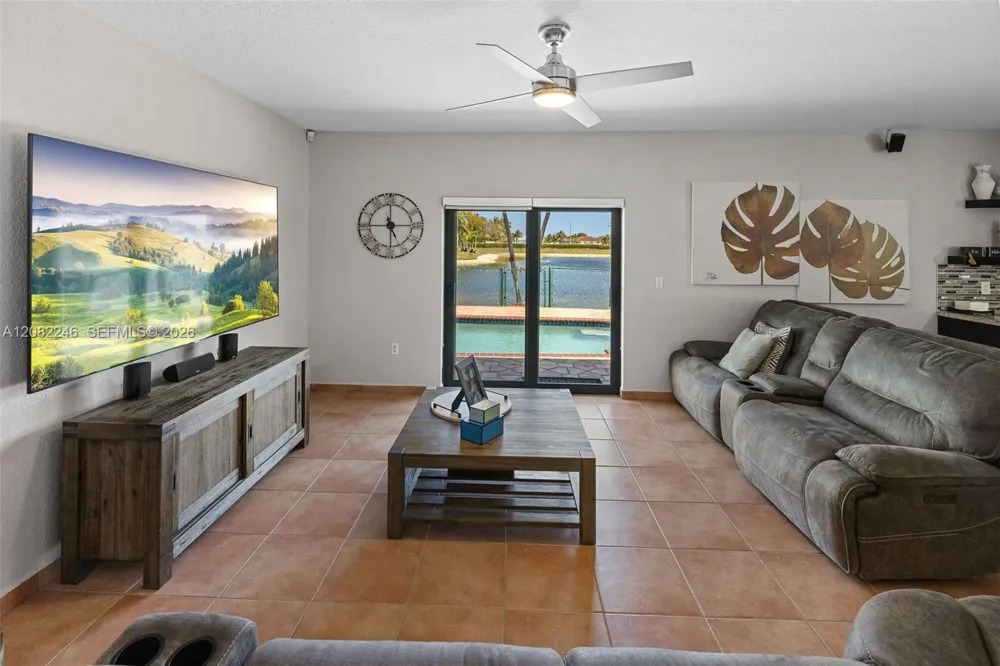 15979 SW 53rd Ter Miami, FL 33185