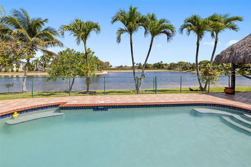 15979 SW 53rd Ter Miami, FL 33185