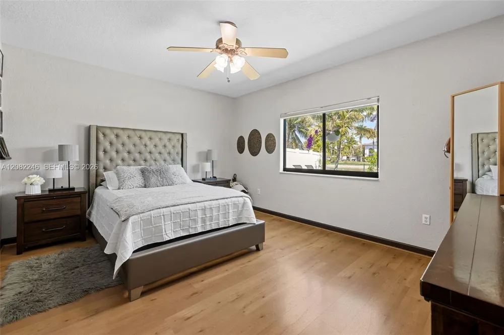 15979 SW 53rd Ter Miami, FL 33185