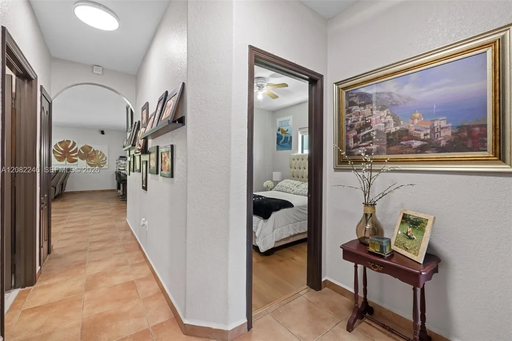 15979 SW 53rd Ter Miami, FL 33185