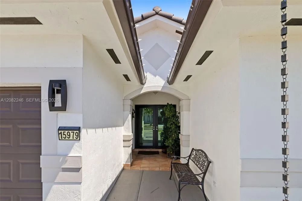 15979 SW 53rd Ter Miami, FL 33185