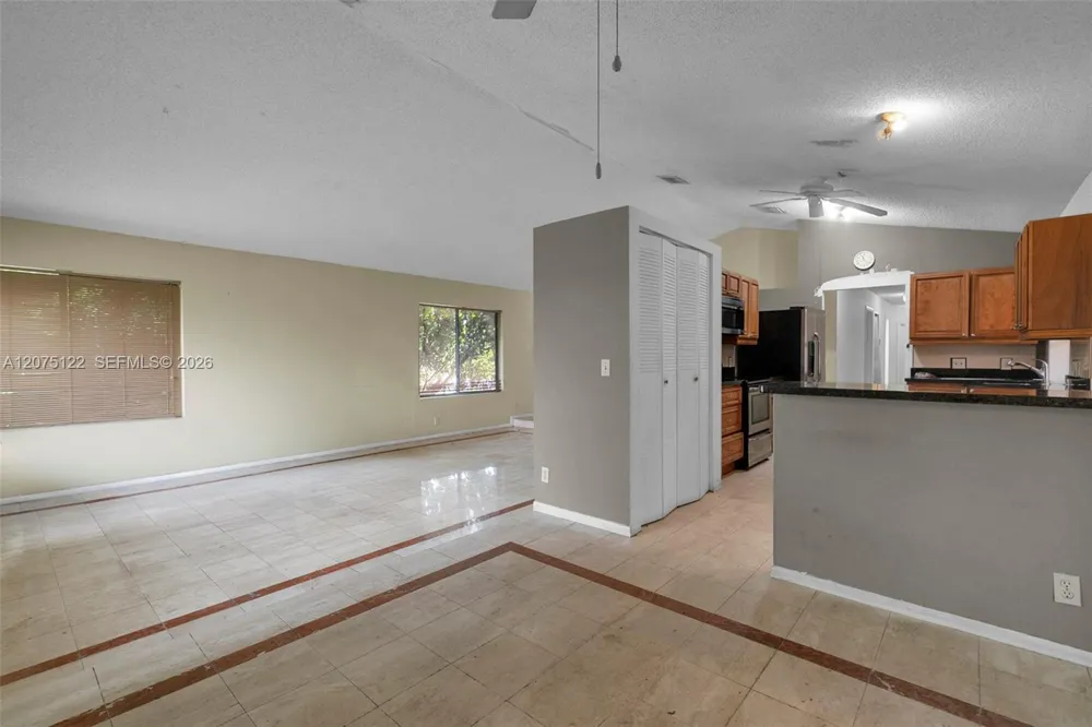 16871 Patio Village Ct Weston, FL 33326