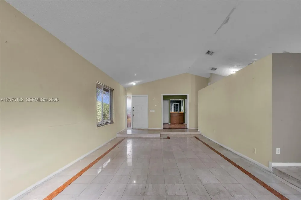 16871 Patio Village Ct Weston, FL 33326
