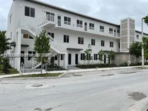 6453 NW 102nd Path #301 Doral, FL 33178