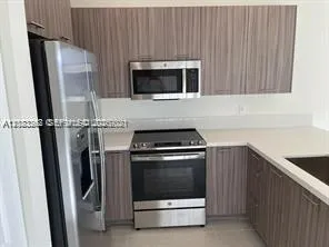 6453 NW 102nd Path #301 Doral, FL 33178