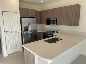 6453 NW 102nd Path #301 Doral, FL 33178