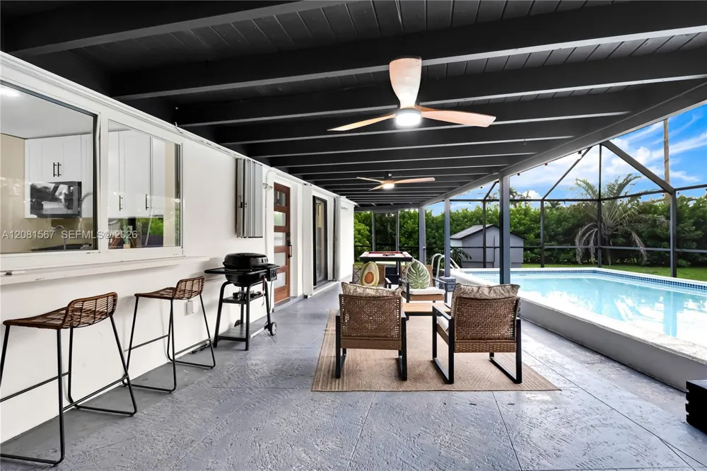 10275 SW 112th St Miami, FL 33176