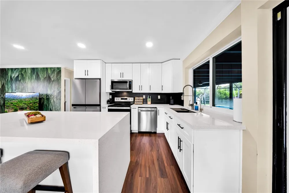 10275 SW 112th St Miami, FL 33176
