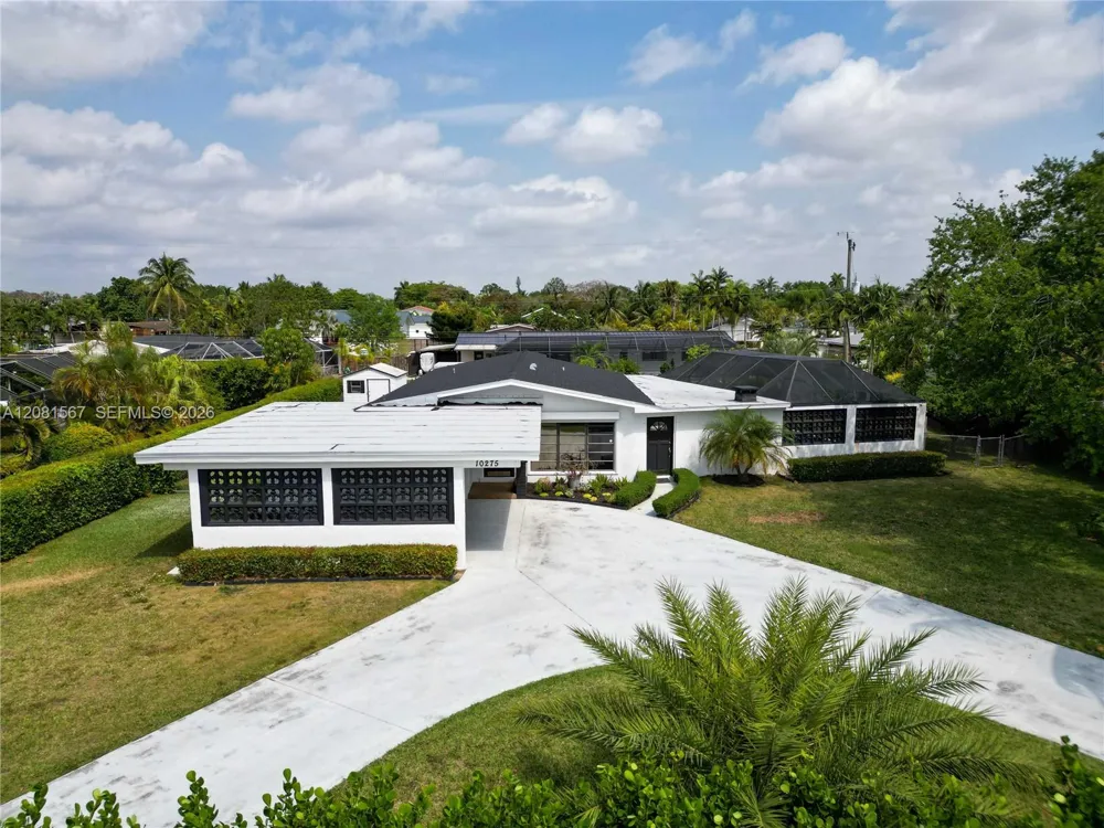 10275 SW 112th St Miami, FL 33176