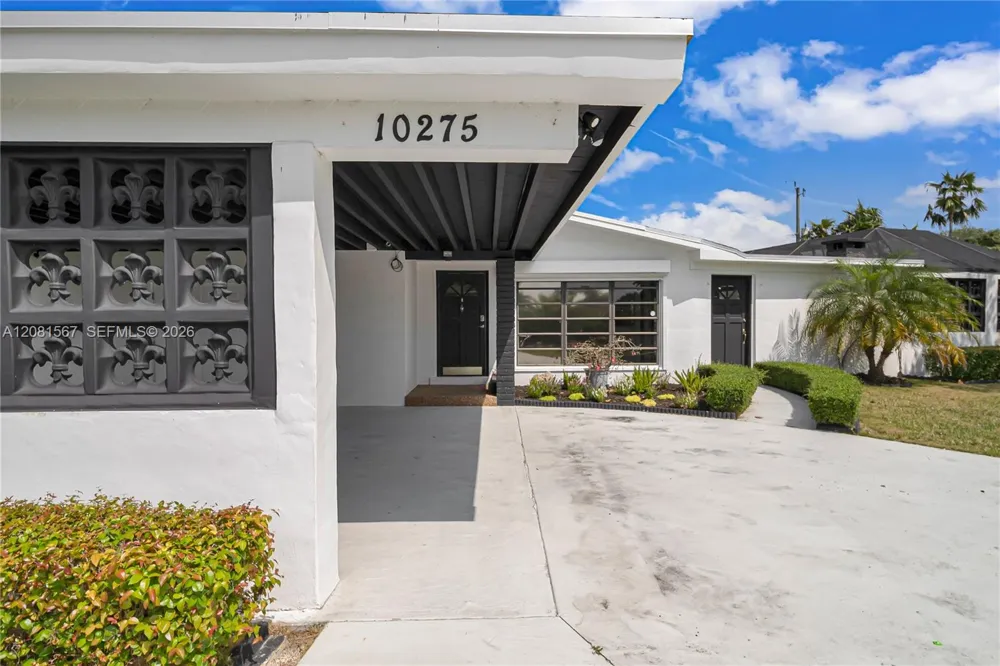 10275 SW 112th St Miami, FL 33176