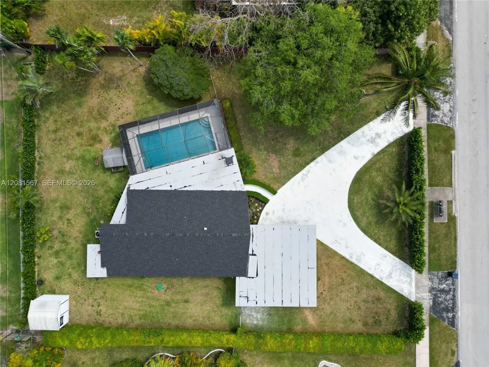 10275 SW 112th St Miami, FL 33176
