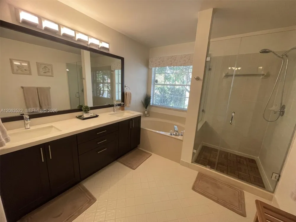 412 Cameron Dr Weston, FL 33326