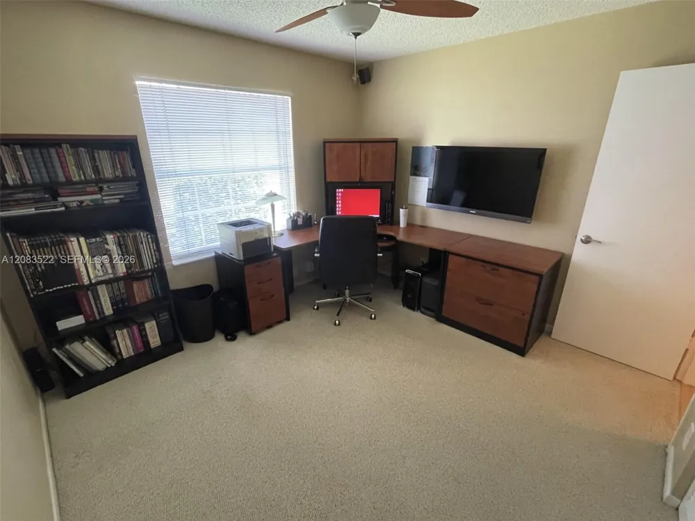 412 Cameron Dr Weston, FL 33326