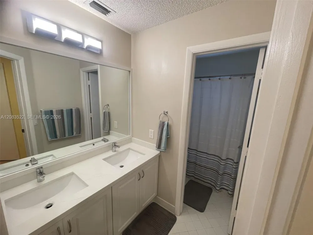 412 Cameron Dr Weston, FL 33326