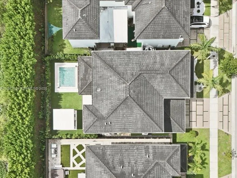 15603 NW 88th Ave Miami Lakes, FL 33018