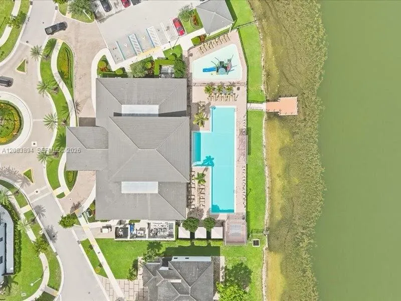 15603 NW 88th Ave Miami Lakes, FL 33018