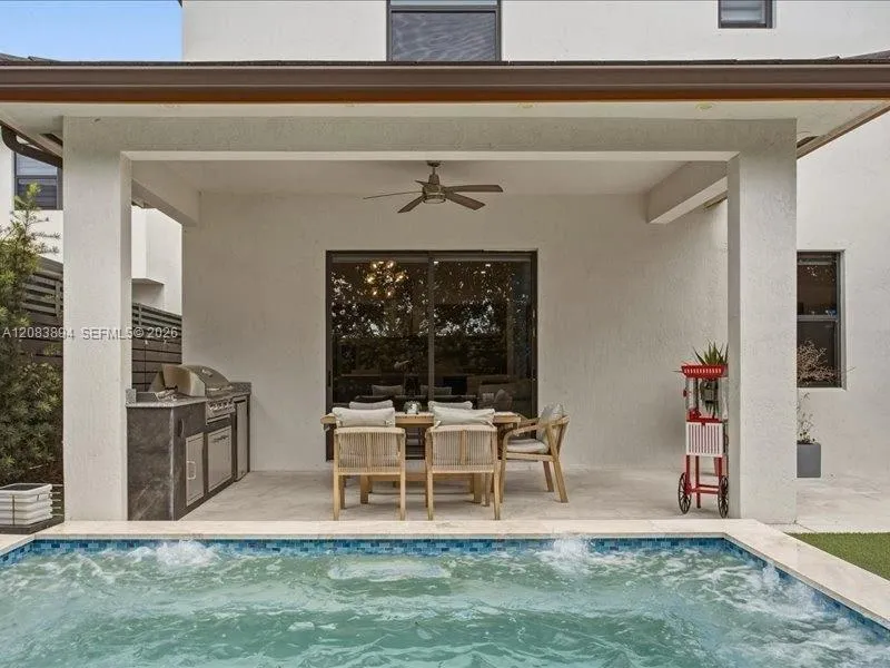 15603 NW 88th Ave Miami Lakes, FL 33018
