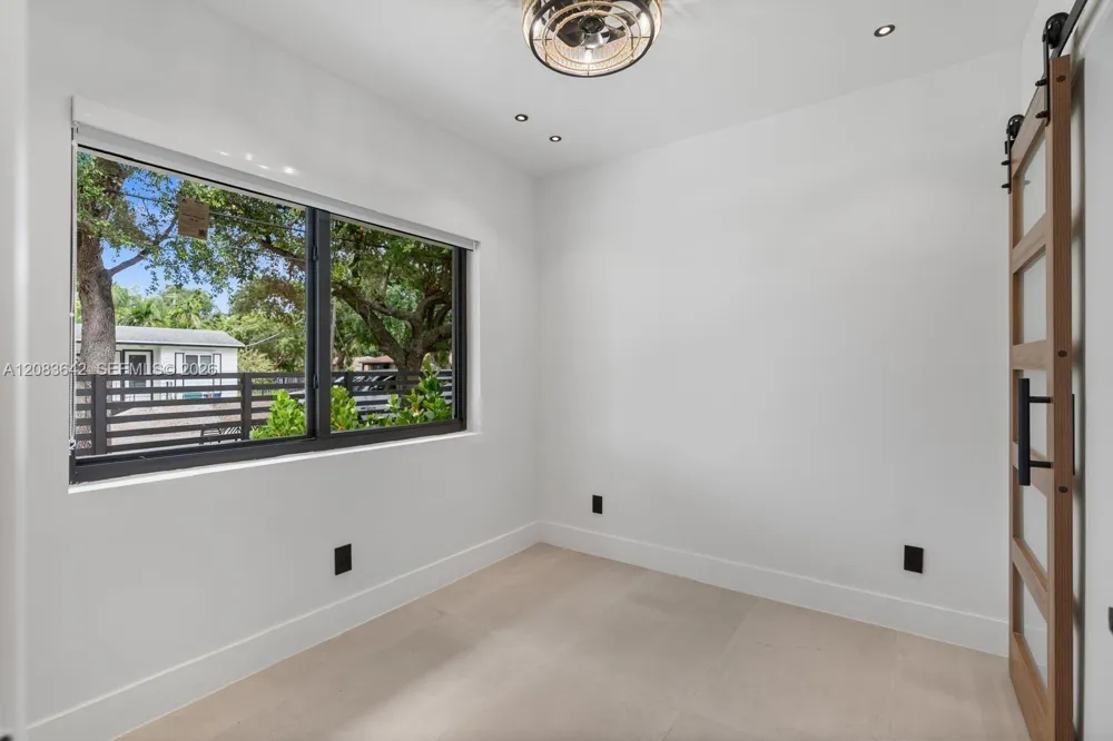 401 NW 81st St #401 Miami, FL 33150